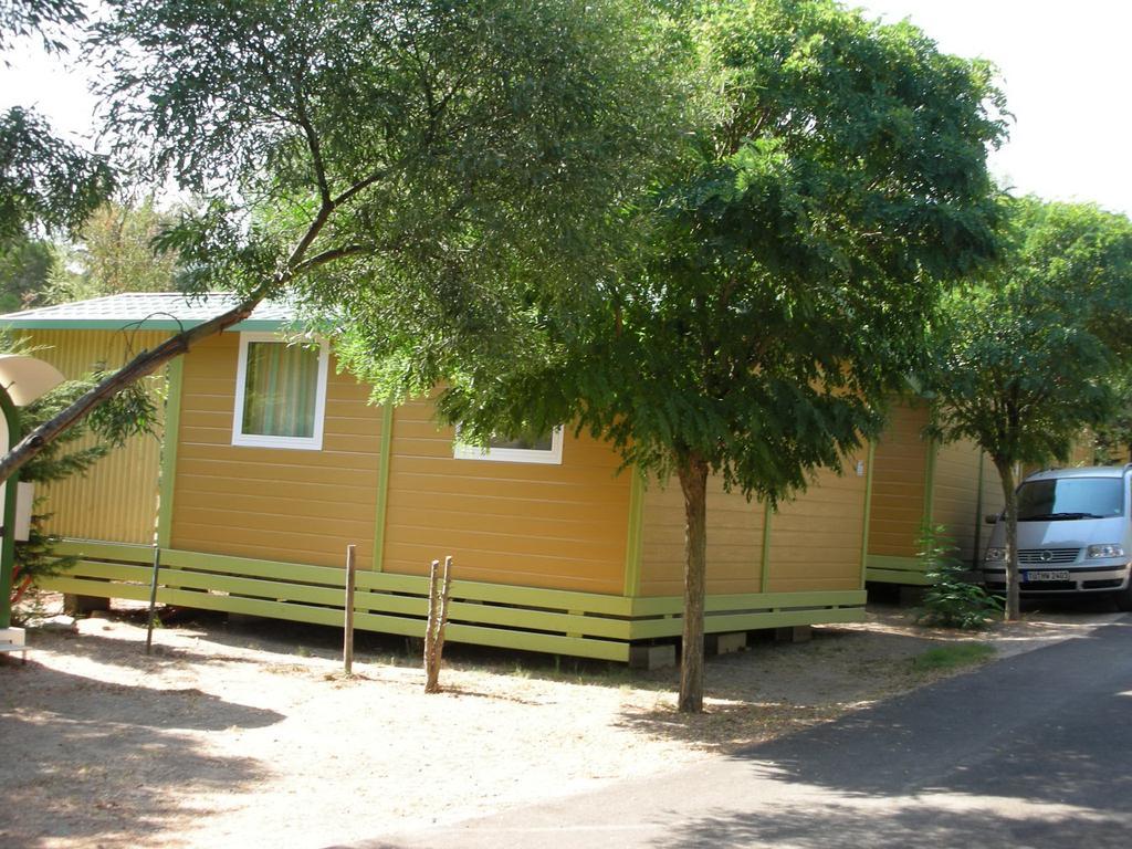 Camping Lou Cabasson Bormes-les-Mimosas Exterior photo
